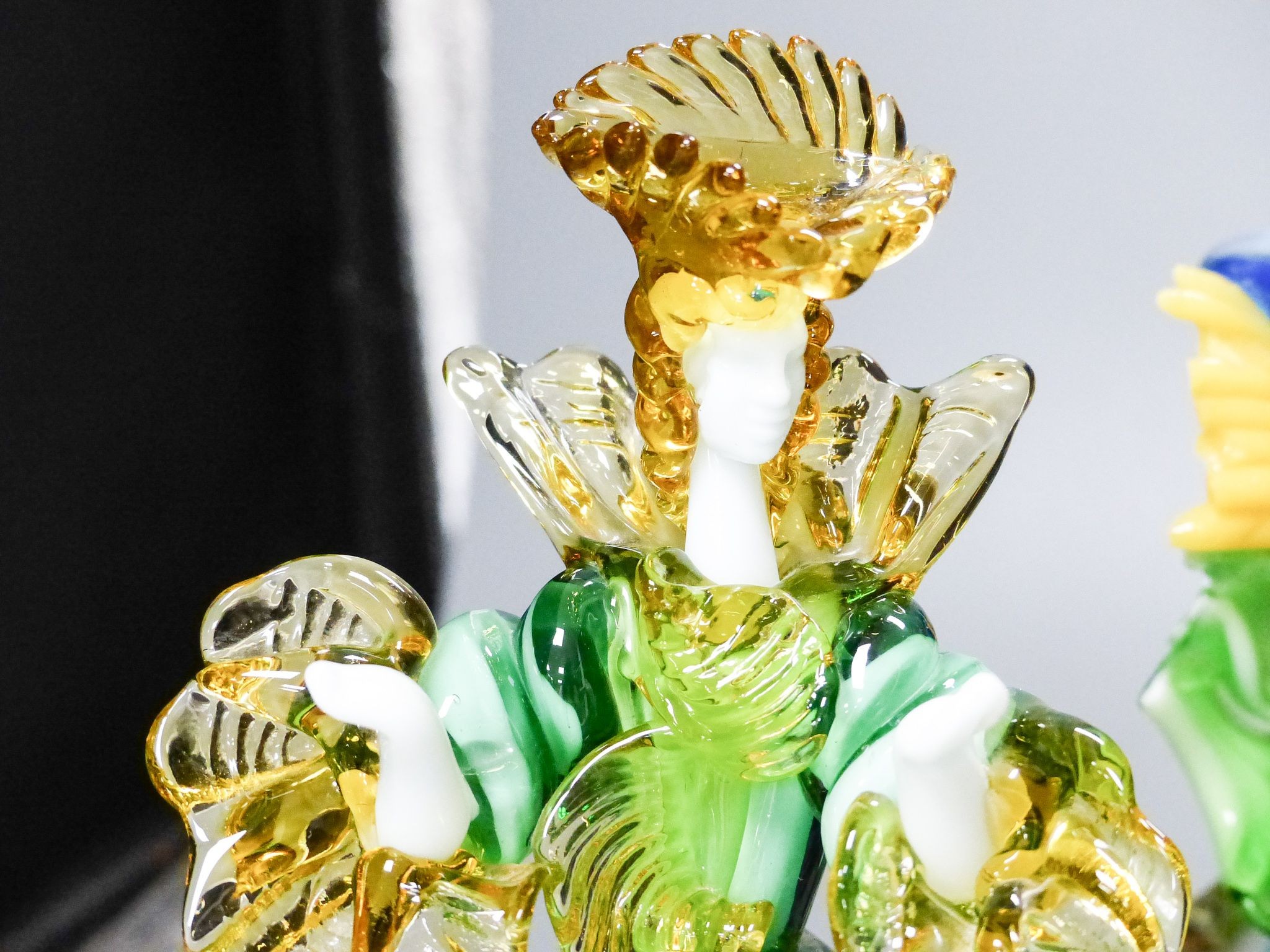 Three Murano glass figures of clowns and two similar figures of ladies, tallest 34 cm